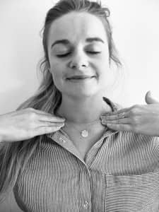 массаж носа и пазух